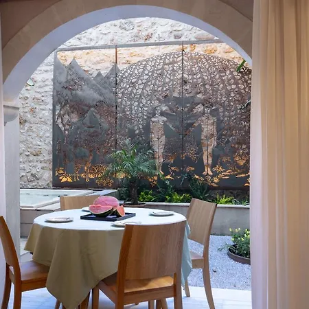 Rimondi Residences Apartman *