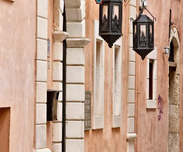 Rimondi Residences * Retimno